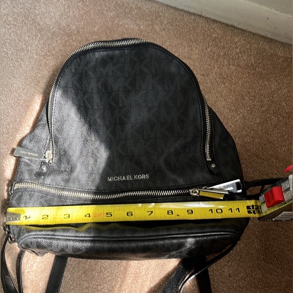 Michael Kors backpack - Picture 6 of 7